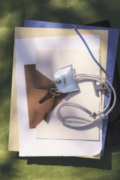 Kožené doplňky - Materiál - Telecí kůže
